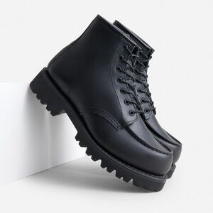 Red Wing Women’s Porter Moc Boots Size 9 Black 6” Leather Lug Sole New